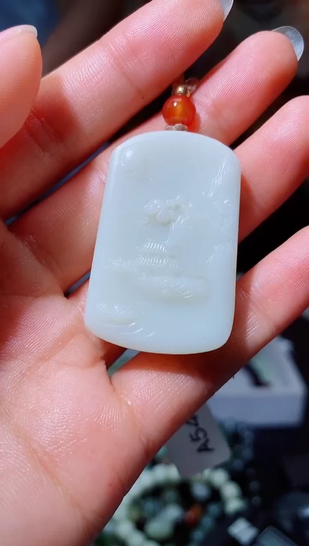 和田玉未镶嵌颈饰1