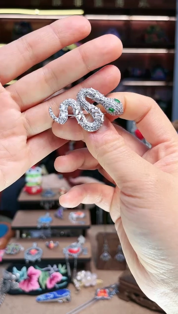 【闪购商品】织绣1683黔东南苗族刺绣