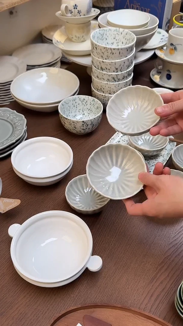 淡白隐绿 经典菊皿小碟2只