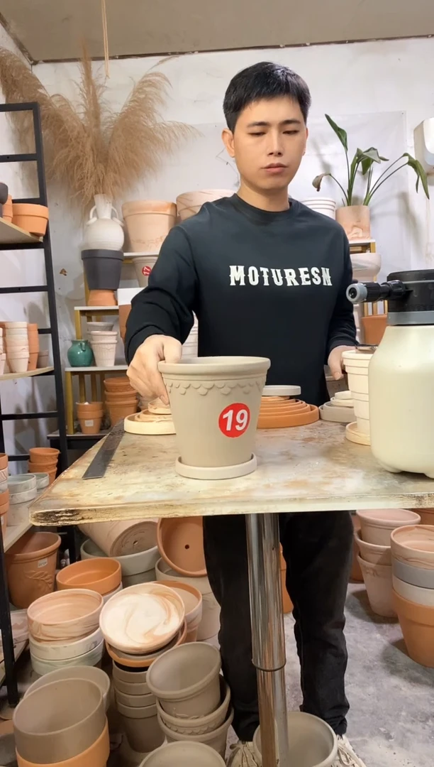 16*15灰陶巴洛克 1盆1托