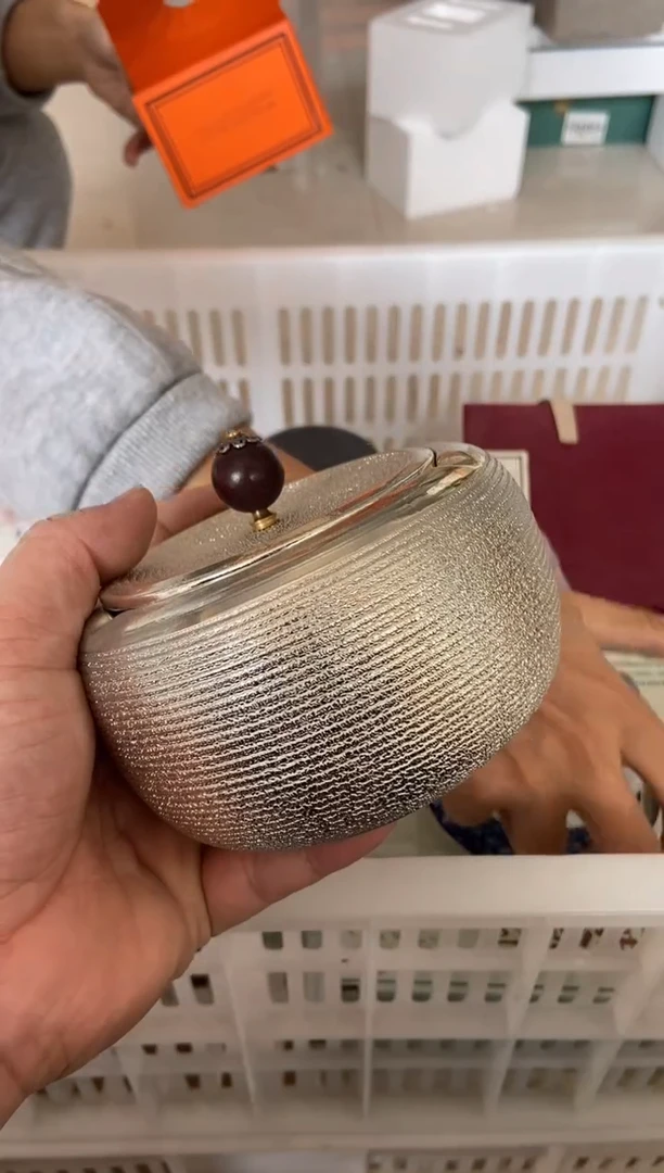 杯无运费险有瑕疵的摄影的产品有使用过的痕迹有点脏介意勿拍