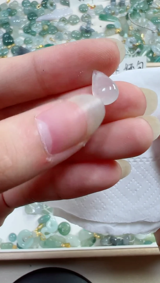 翡翠裸石126号，翡翠A货