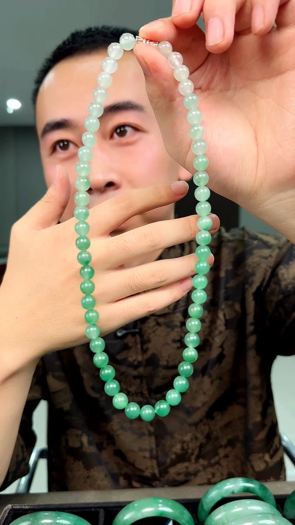 颈饰合金石英质玉卡8妈妈链