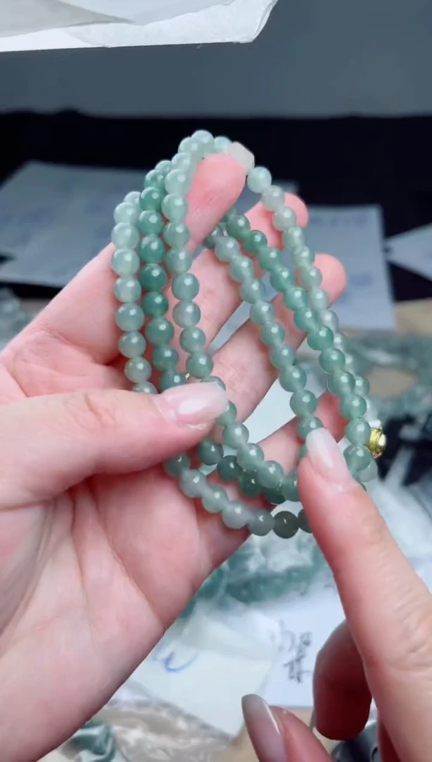 定制翡翠未镶嵌珠串