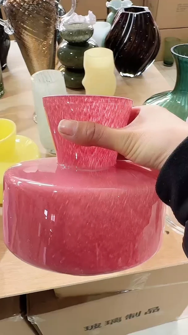【闪购商品】玻璃西瓜红扁瓶