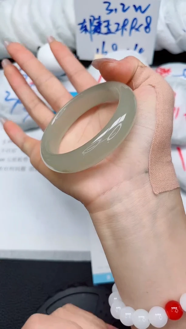 石英质玉手镯未镶嵌195-54.6