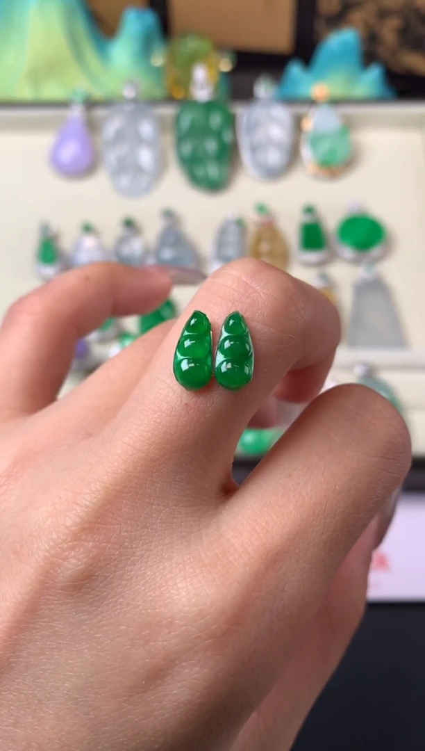 未镶嵌定制翡翠裸石（镶嵌定制）