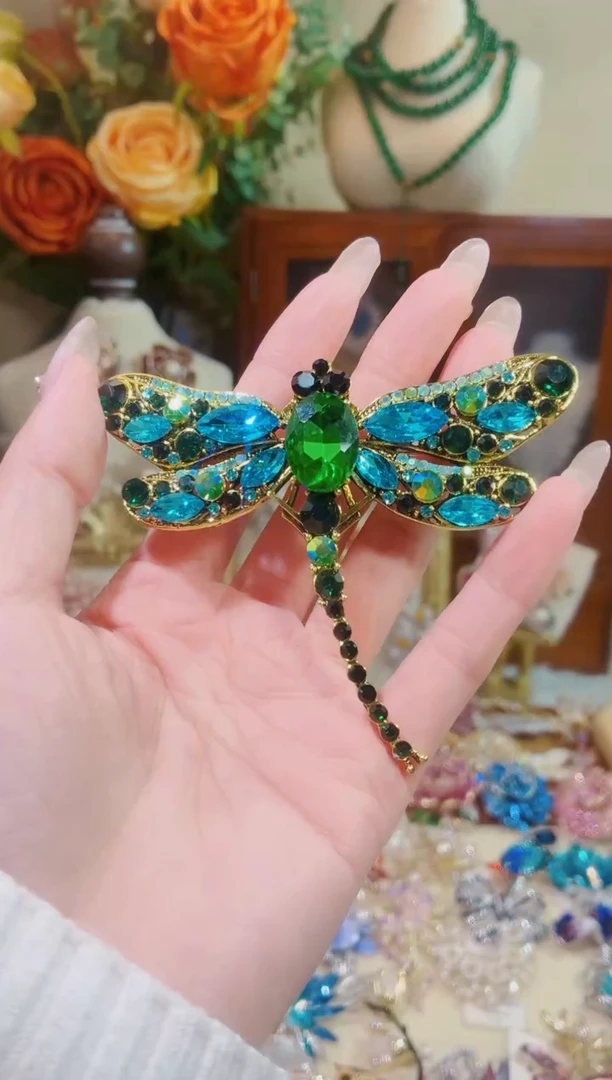 合成立方氧化锆铜合金蓝色蜻蜓