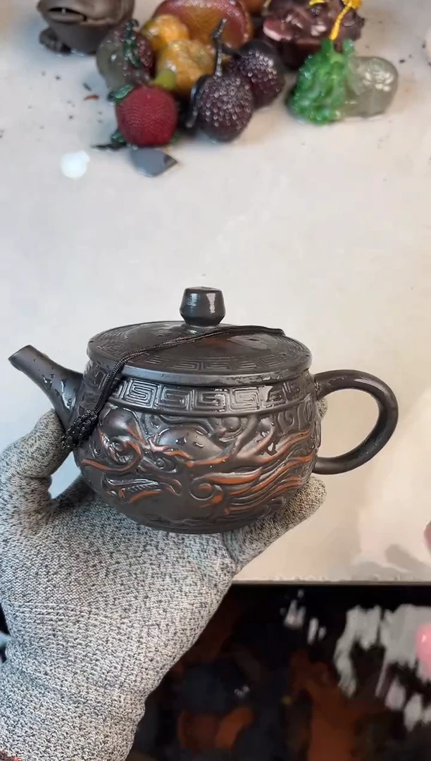紫陶满雕祥龙汉瓦壶+壶绳+证书