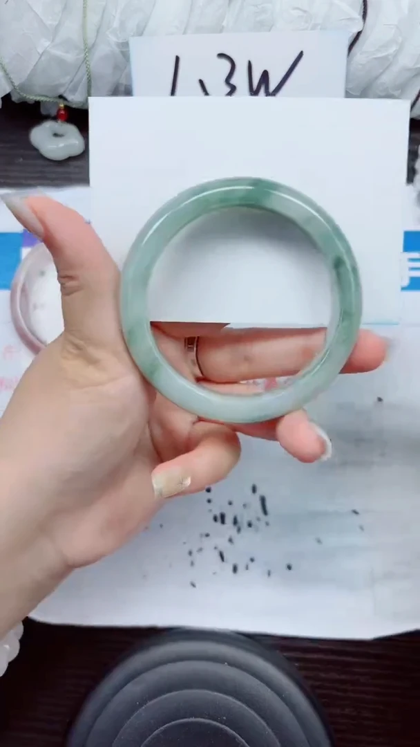 石英质玉手镯未镶嵌A122-57.58