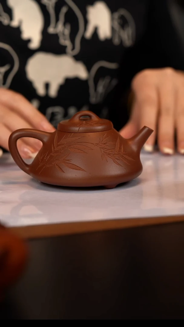 原矿紫砂茶壶   底槽清  170cc