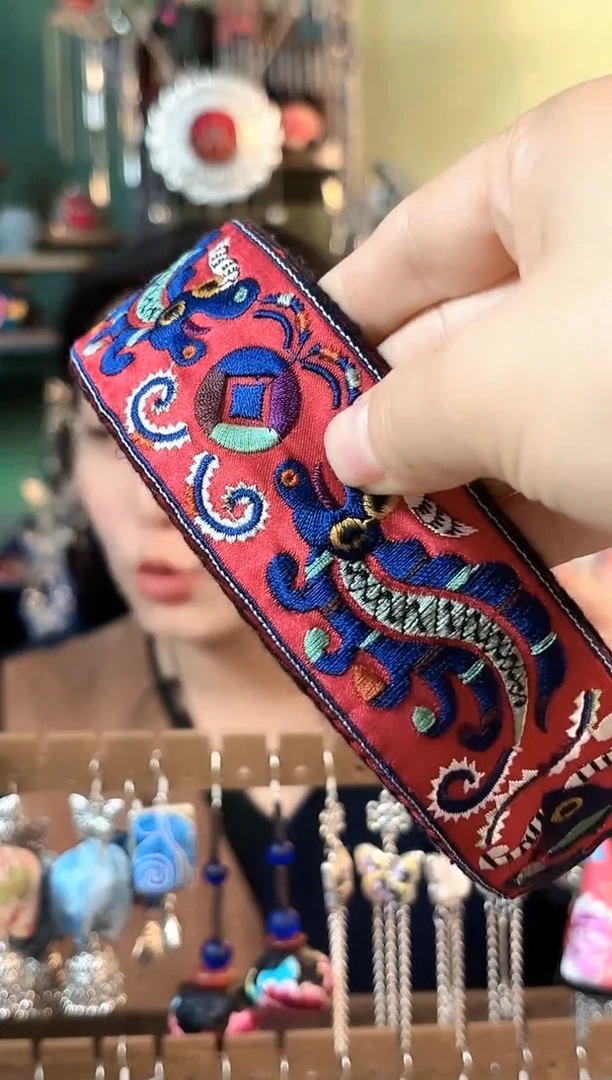 织绣彩云南阁非遗老绣527