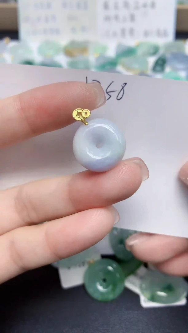 颈饰未镶嵌翡翠天然缅甸翡翠A货翡翠百元以上9元证书费自理