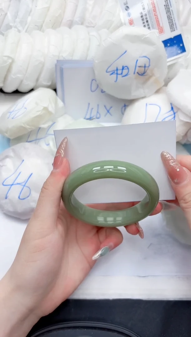 石英质玉手镯未镶嵌323-63