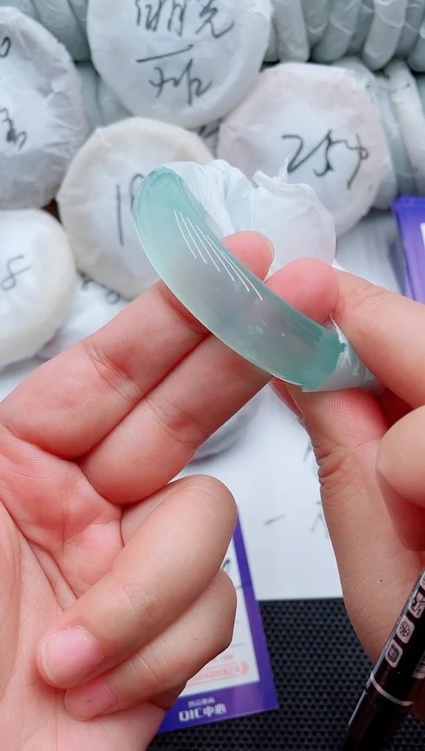 石英质玉手镯未镶嵌B187-54-55