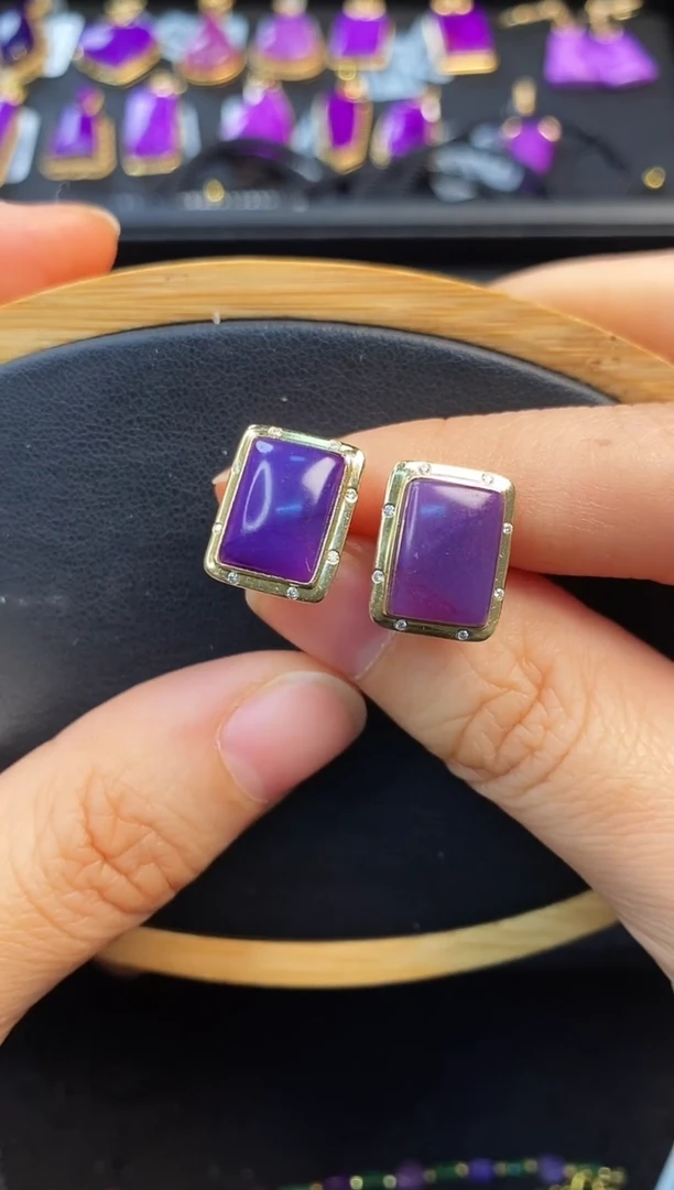 苏纪石（舒俱来）18K金镶嵌耳饰1