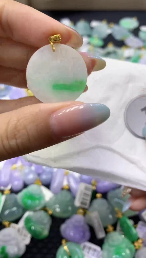 颈饰未镶嵌翡翠天然缅甸翡翠A货