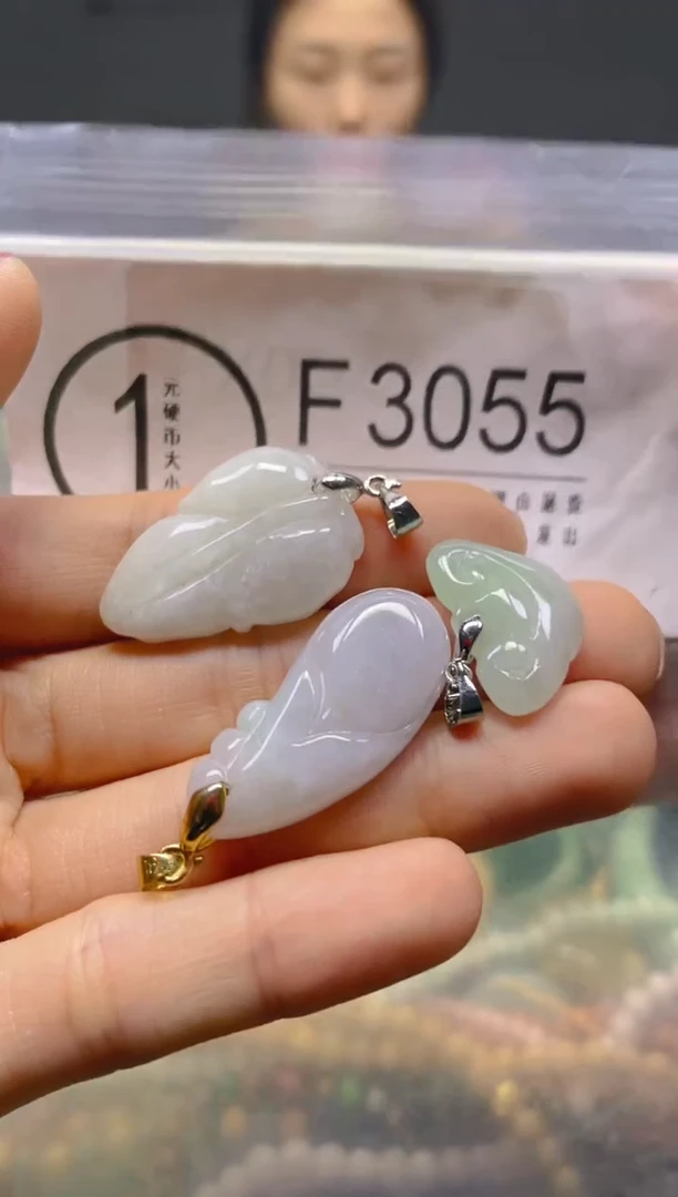 颈饰未镶嵌翡翠/F/翡翠A货，一件也是批发价