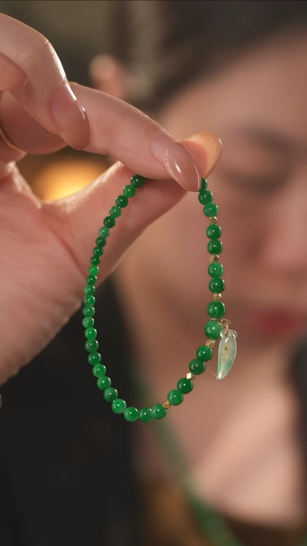 18K金镶嵌手串翡翠18K金翡翠手串