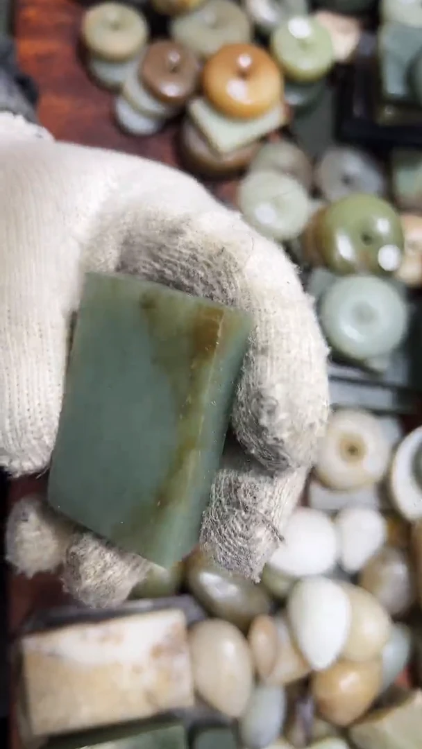 未镶嵌和田玉珠宝半成品1