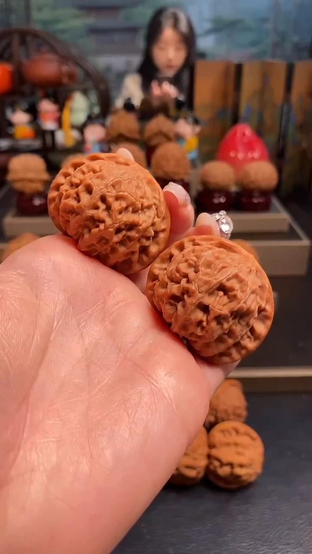 【闪购商品】文玩核桃吊坠H685宫灯42