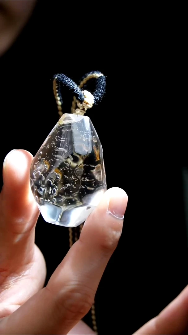 吊坠(赠链)未镶嵌水晶水晶