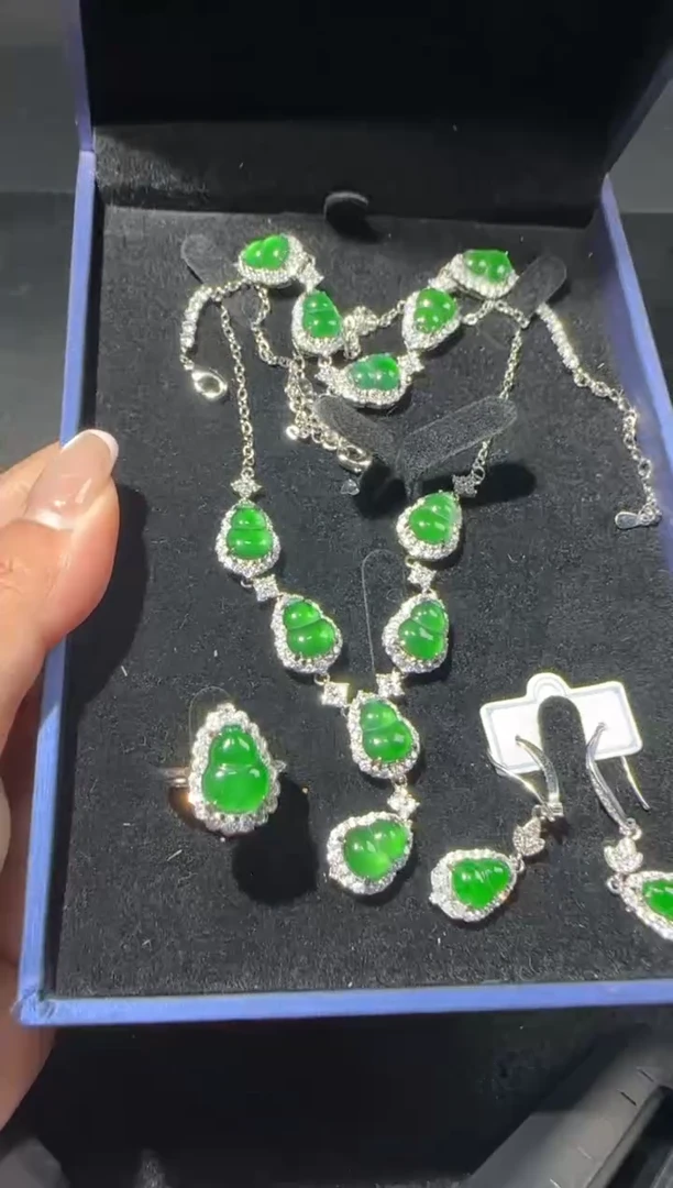 【闪购商品】翡翠项链未镶嵌多样性发货拍一发四