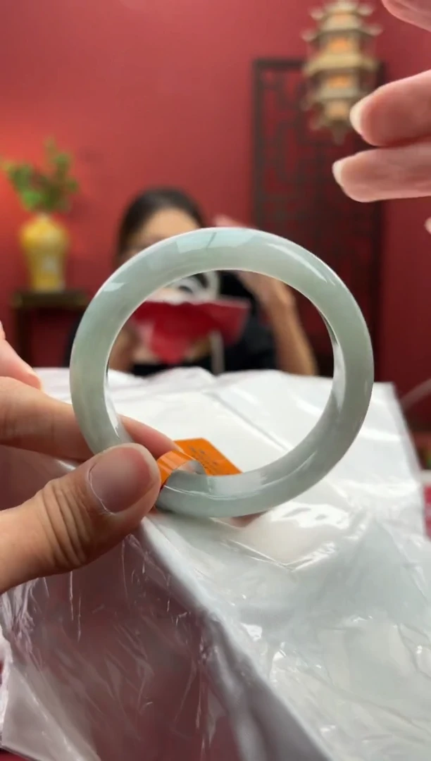 未镶嵌手镯翡翠翡翠手镯