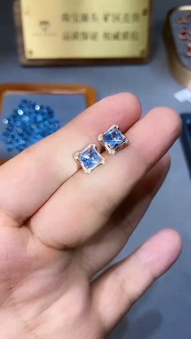 【闪购商品】海蓝宝石耳饰银S925镶嵌354