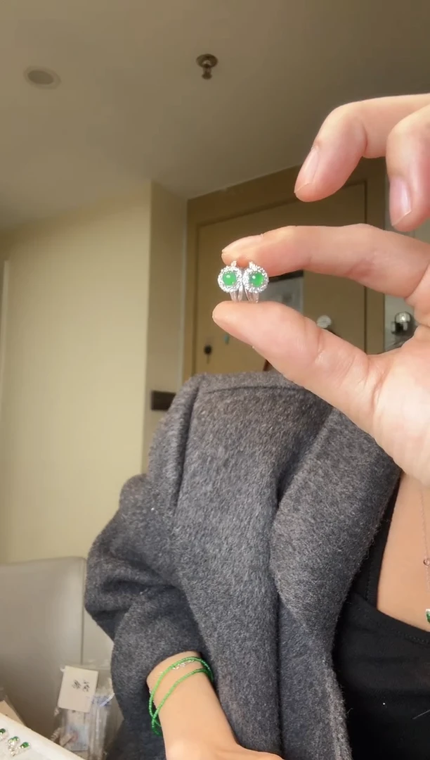 【闪购商品】翡翠耳饰银S925镶嵌蛋面耳包