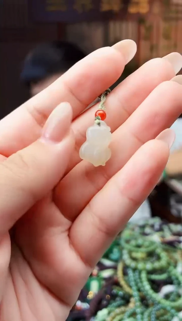 颈饰未镶嵌和田玉拍一发一多样性发货