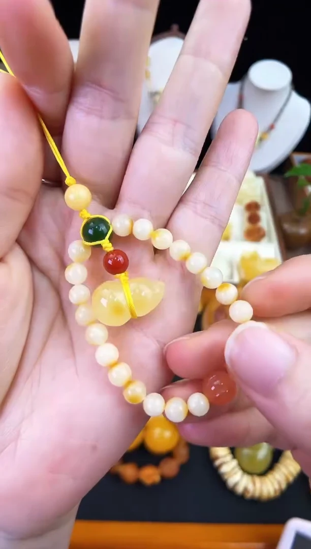 琥珀未镶嵌珠宝奇石柒月