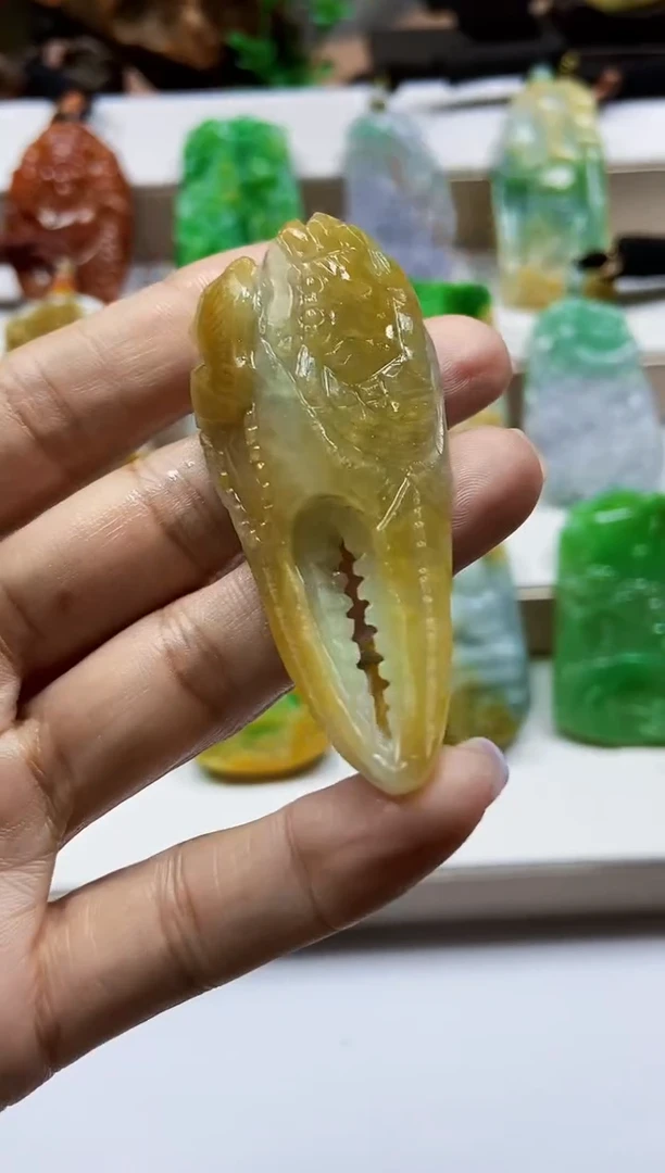 颈饰未镶嵌翡翠翡翠A货