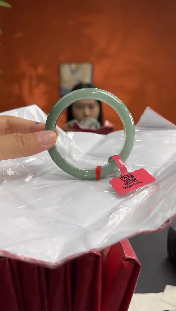 未镶嵌手镯翡翠2