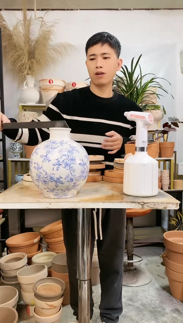 【闪购商品】红陶青花○餐桌花瓶 1个