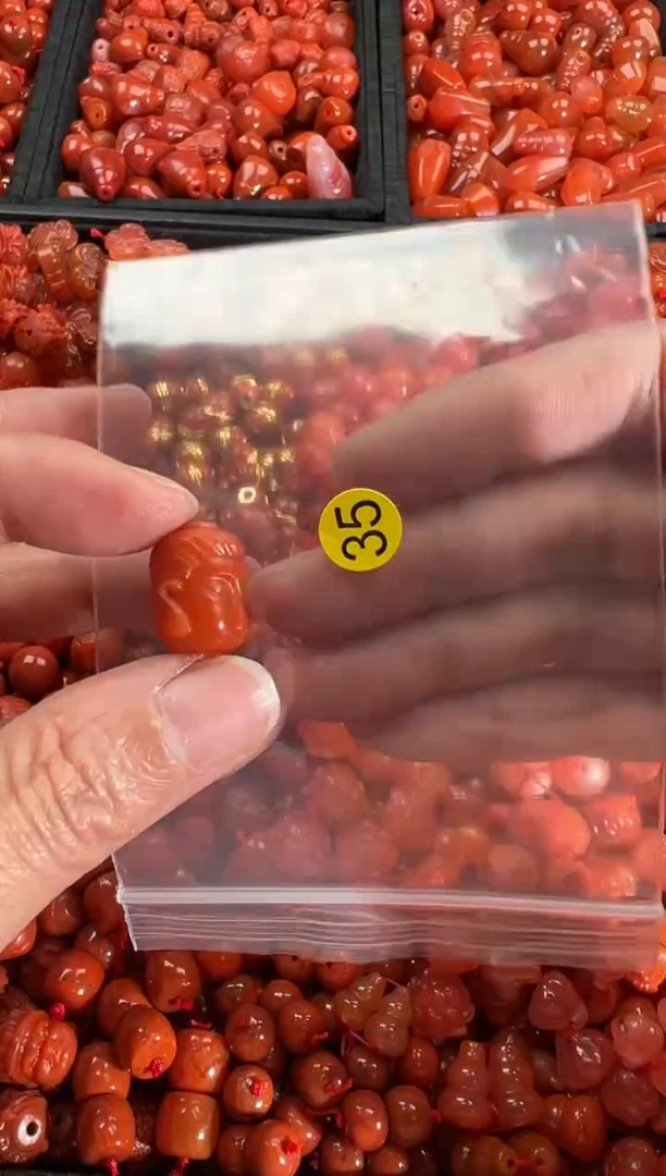 【闪购商品】南红玛瑙颈饰未镶嵌1