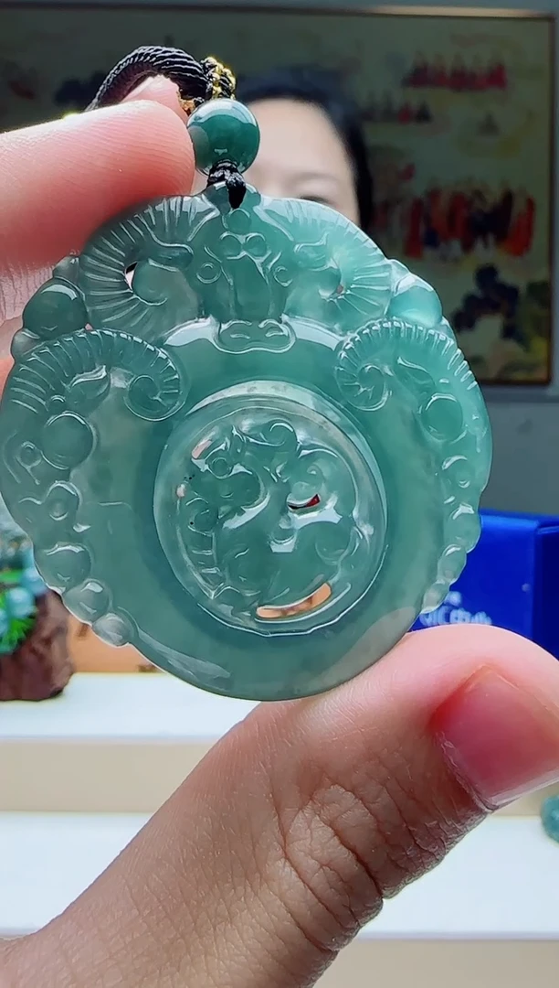 【闪购商品】翡翠颈饰未镶嵌多样性发货随机发一