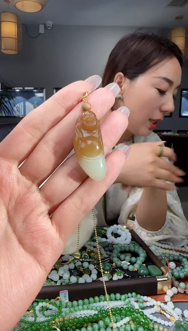 吊坠(不含链)18K金镶嵌和田玉1