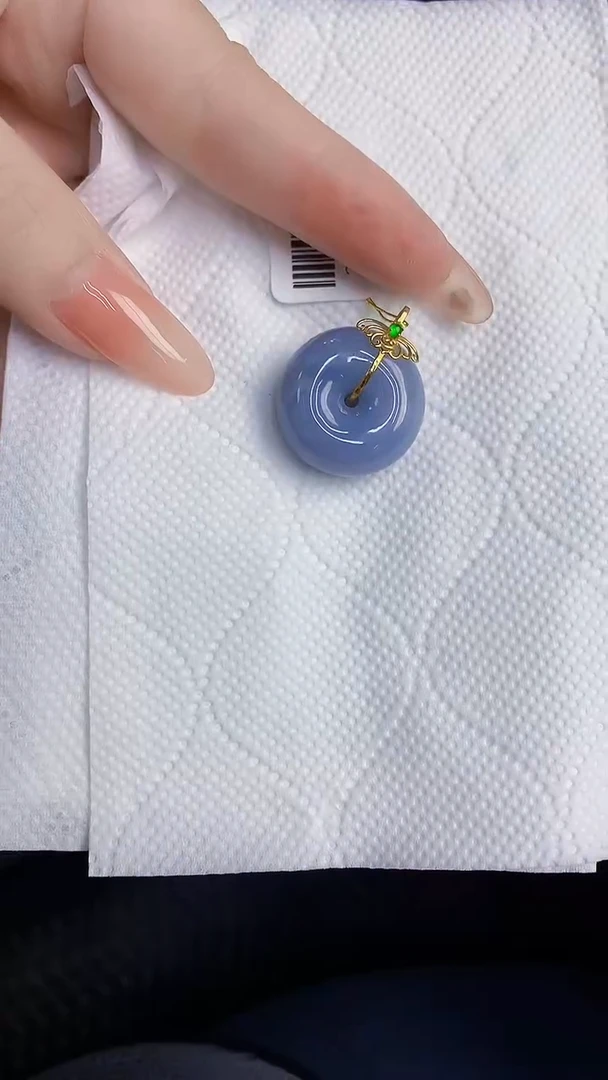 颈饰18K金镶嵌翡翠缅甸天然翡翠A货