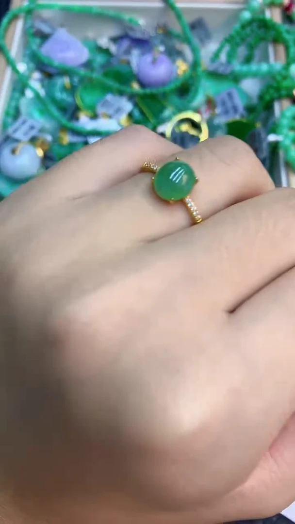 颈饰未镶嵌翡翠1