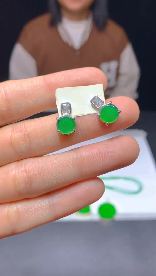 未镶嵌定制翡翠80多样性发货（发其一）