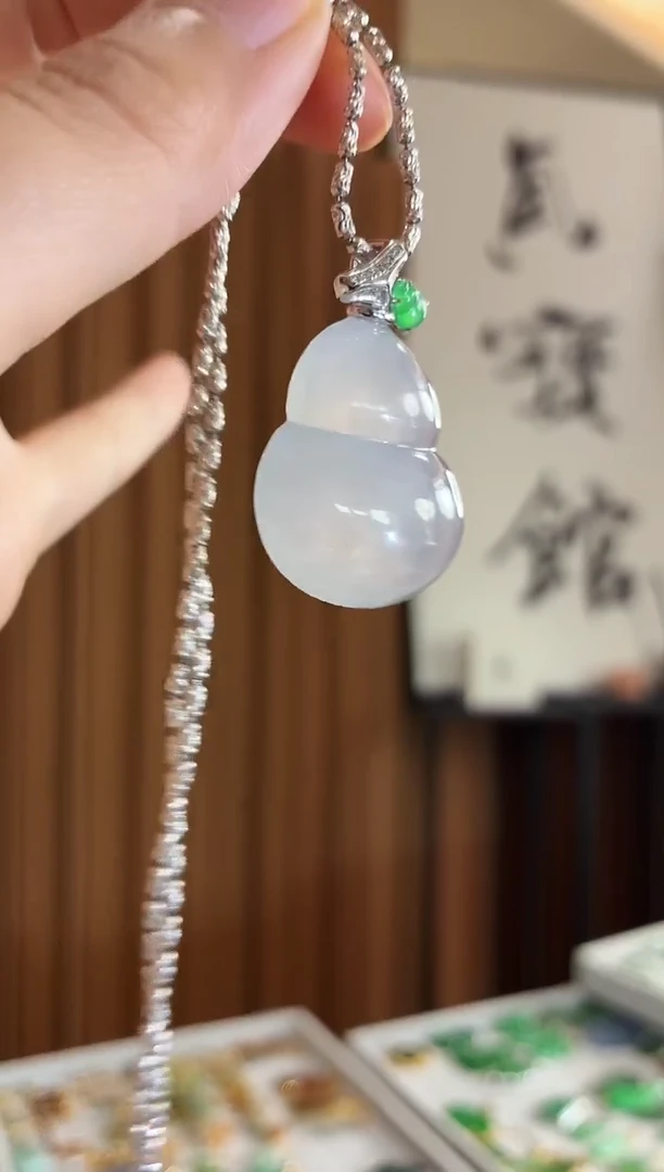 吊坠(不含链)18K金镶嵌翡翠吊坠