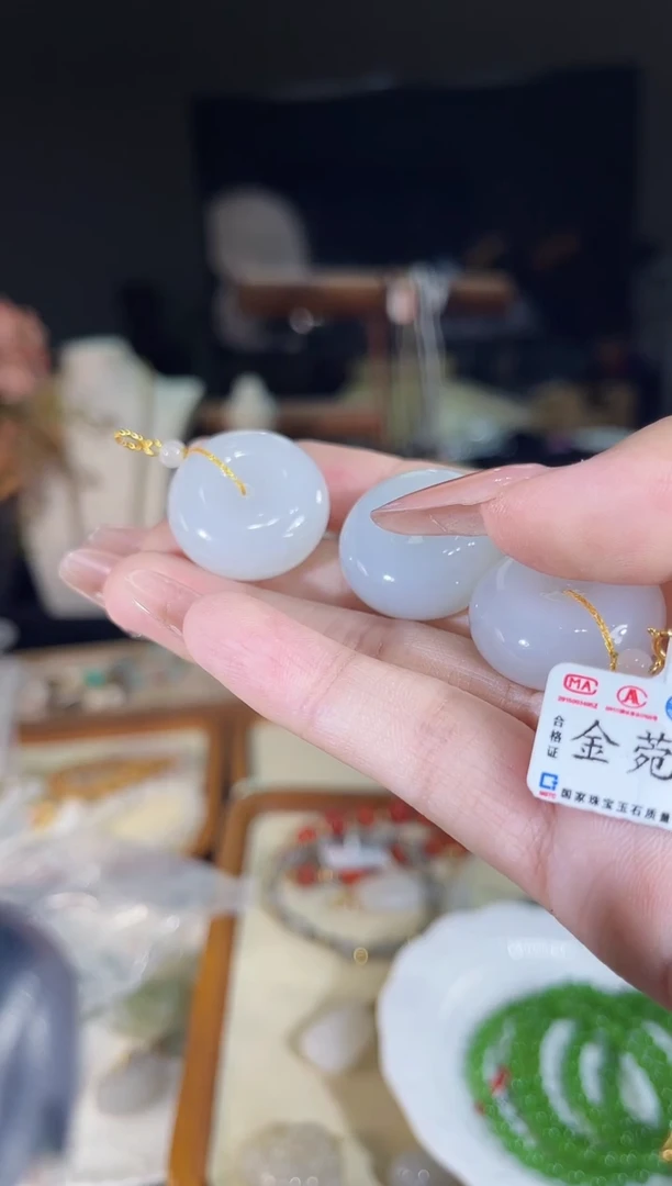 和田玉银S925镶嵌吊坠(不含链)多样性发货其一