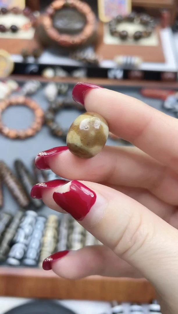 【闪购商品】玛瑙/玉髓珠珠未镶嵌坛城三眼多样性发1个