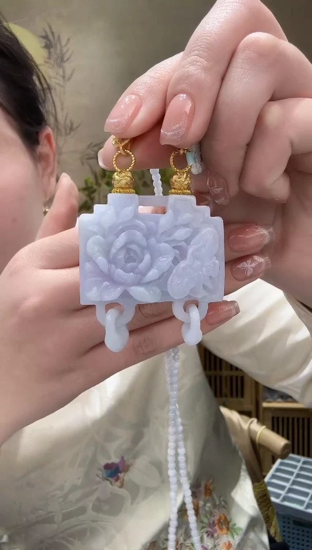 【闪购商品】翡翠颈饰未镶嵌吊坠