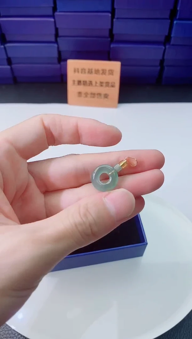翡翠未镶嵌颈饰1111111111