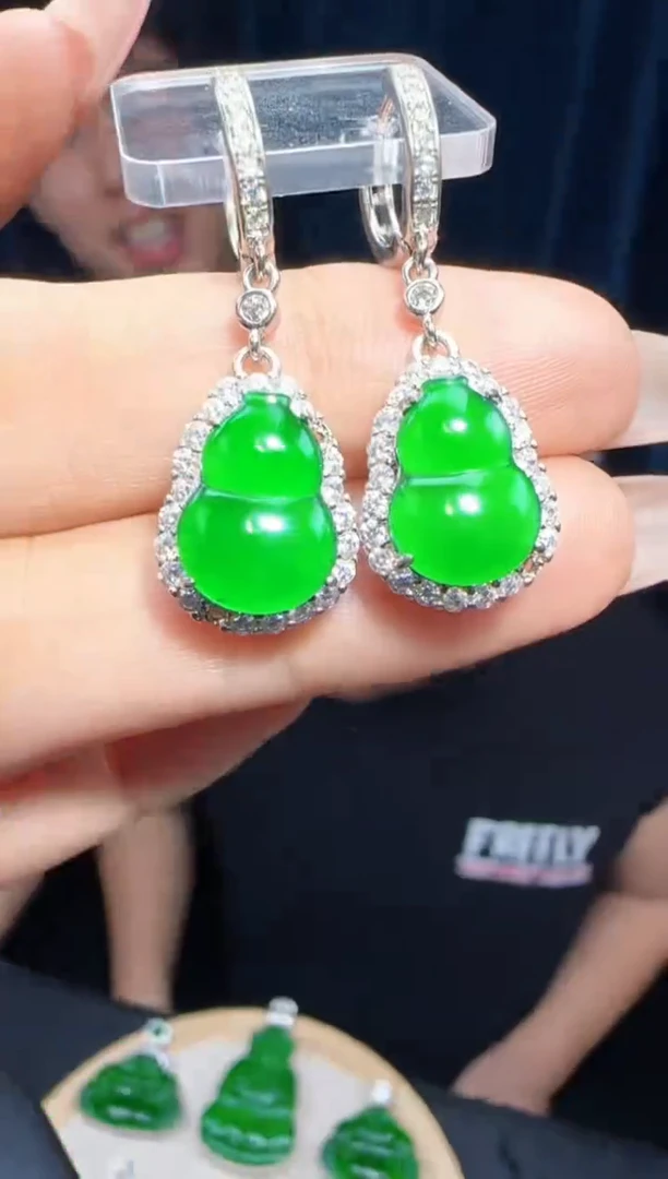未镶嵌定制翡翠翡翠耳环19