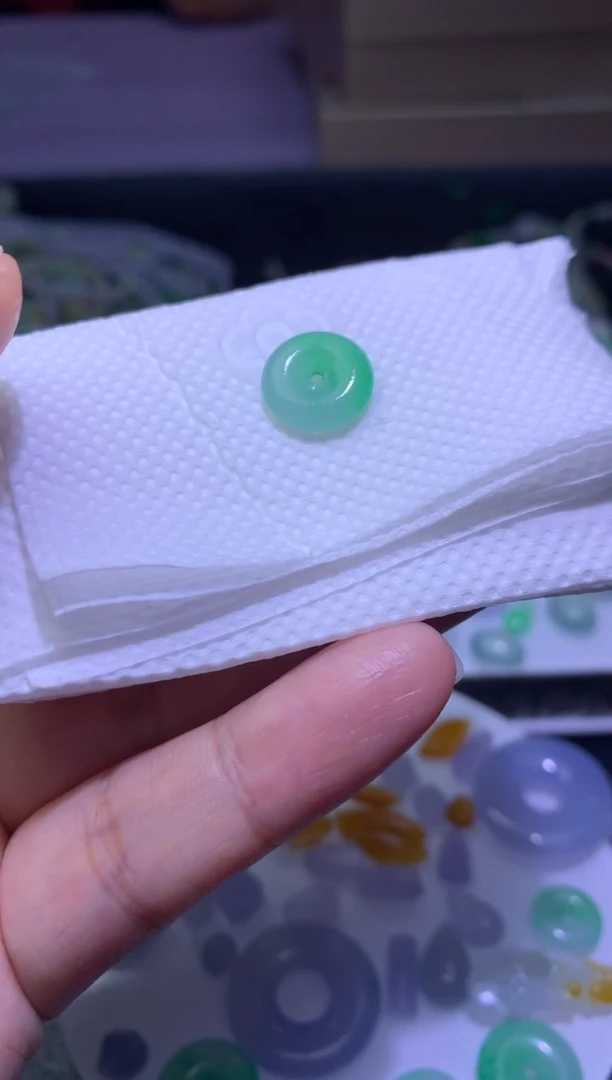 未镶嵌定制翡翠毛货