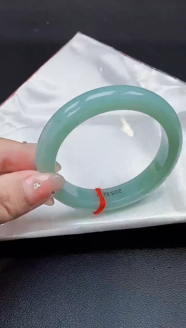未镶嵌手镯翡翠翡翠手镯52