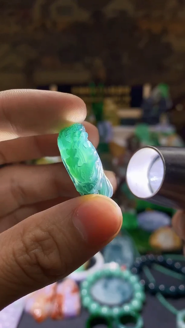 颈饰未镶嵌翡翠天然A货翡翠19圈口